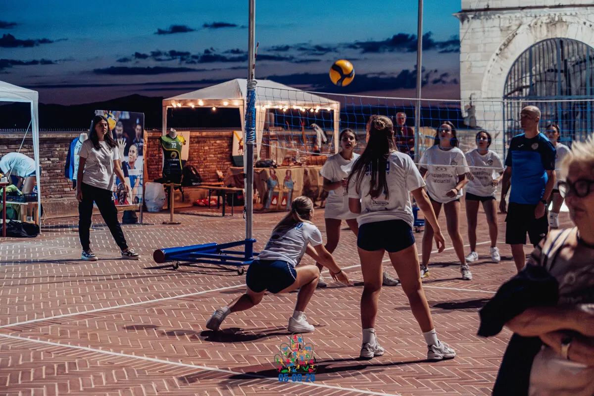 Notte Bianca dello Sport 2026 a Gubbio: oltre 40 associazioni invadono il centro storico il 4 settembre