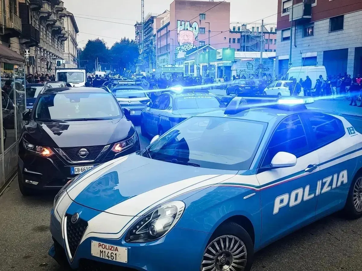 Rapina a volto coperto in un negozio di Corciano, arrestati due uomini. Uno finisce in carcere, l'altro ai domiciliari