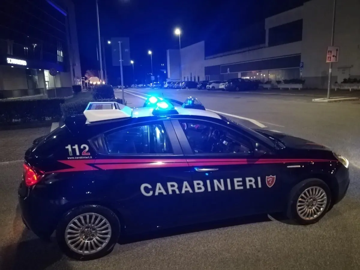 Perugia, picchia la ragazza in un parcheggio. Violenze e minacce andavano avanti da anni, 19enne finisce ai domiciliari