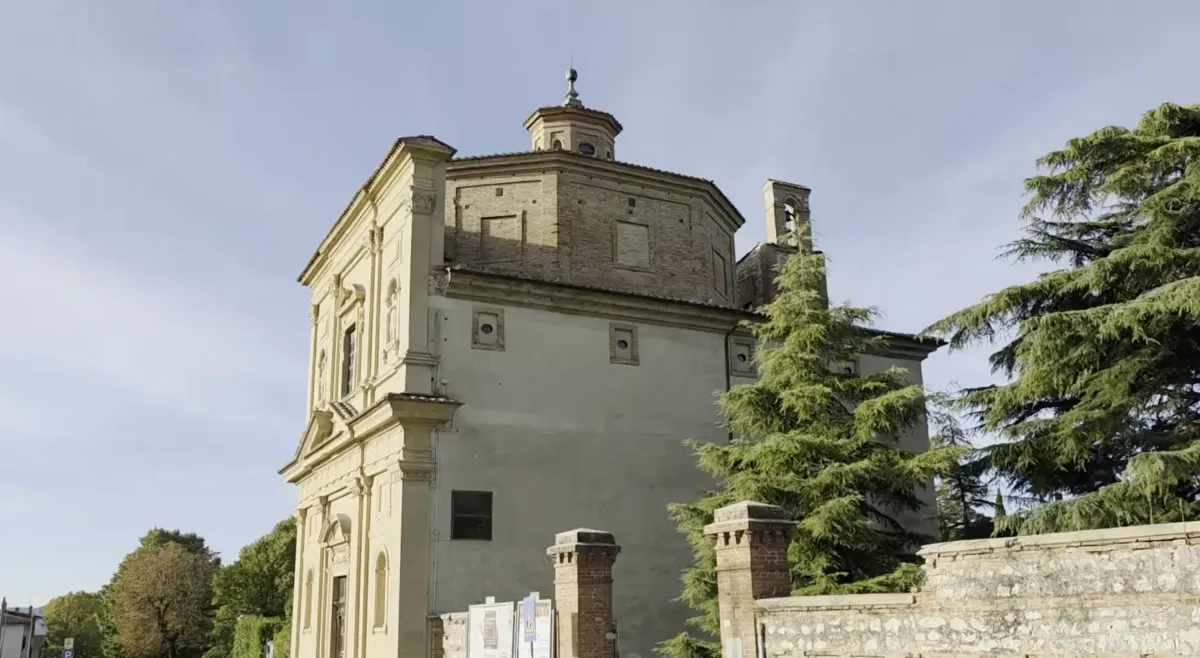 Gubbio, rapina nella notte in via Perugina: uomo bloccato e derubato di alcune centinaia di euro