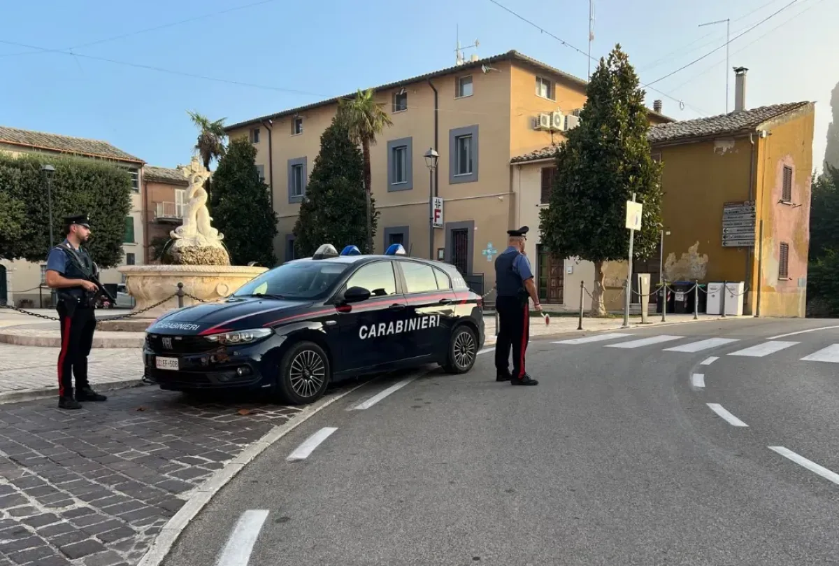 Nocera Umbra, viola le prescrizioni dei domiciliari e si mette alla guida: arrestato un 44enne